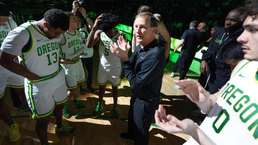 Oregon Coach Altman Retires Weeks Before Season