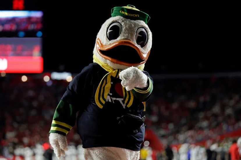 Oregon Ducks: QB Depth Fuels Big Ten Ambitions