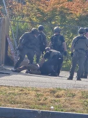 Fugitive Nabbed After Oregon Murder in Washington Pizza Parlor