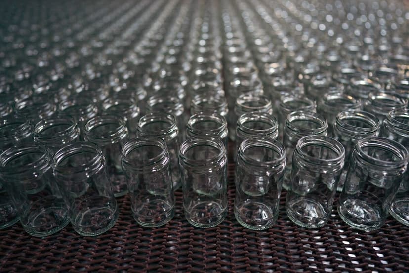 Orora Shares Plunge: Middle East Conflict Halts Bottle Production