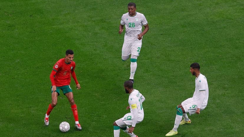 Ounahi: Regragui Urges Midfielder to Recapture World Cup Form