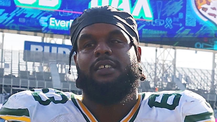 Packers Lineman Arrested at LaGuardia Airport With Gun