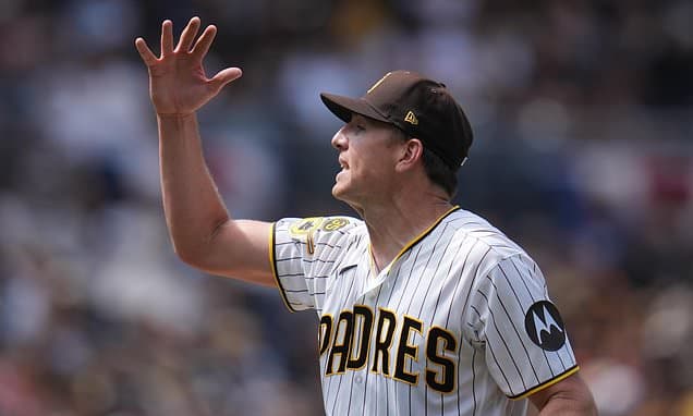 Padres Strike Back: Laureano's Homer Seals Win