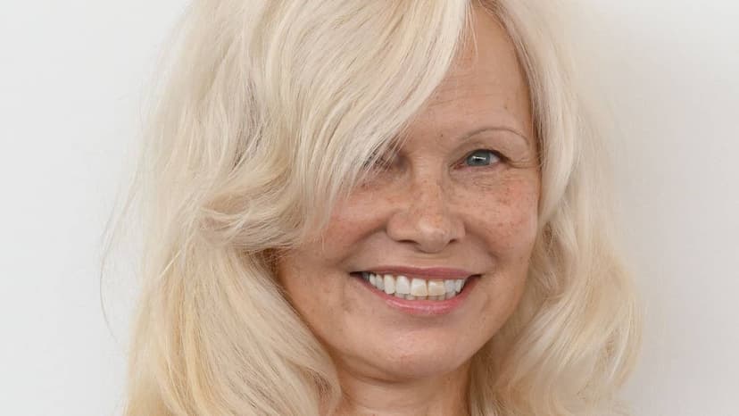 Pamela Anderson's Wild Garden Makeover