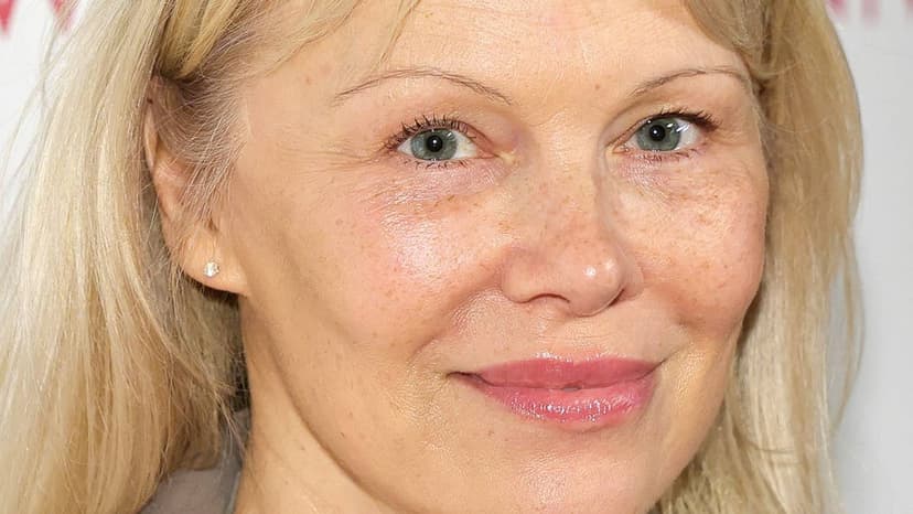 Pamela Anderson's Natural Beauty Revolution