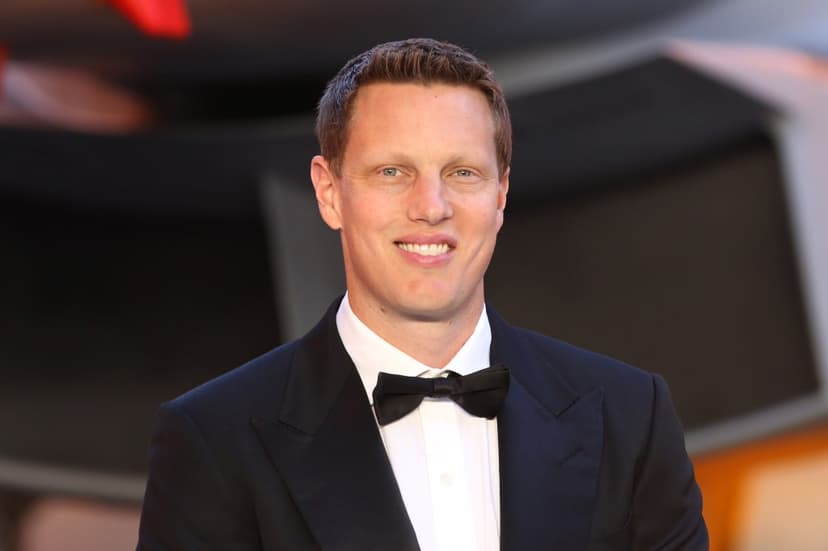 Paramount Buys Warner Bros. Discovery for $31B