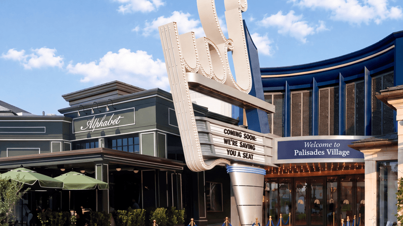 Paramount Revives Historic Bay Theater