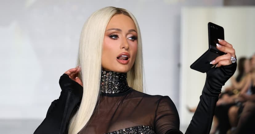 Paris Hilton's Secret Brunette Wig for Incognito Outings