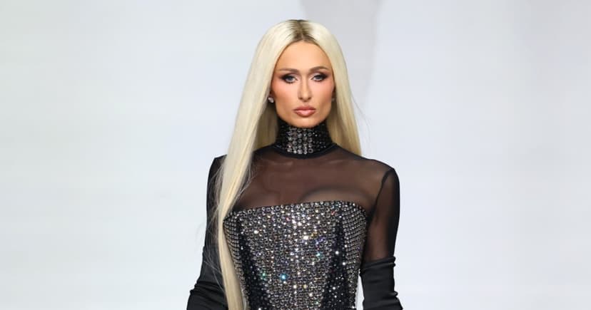 Paris Hilton: Mom Style is Sliving!