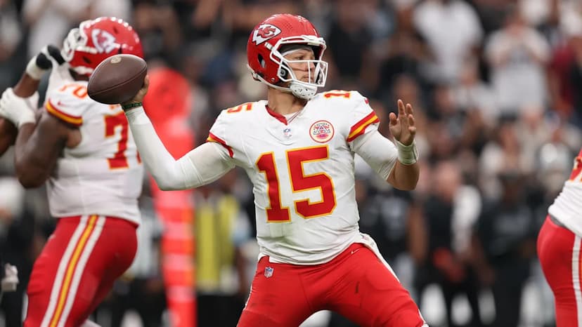Mahomes Dips to 8th in Fantasy QB Rankings