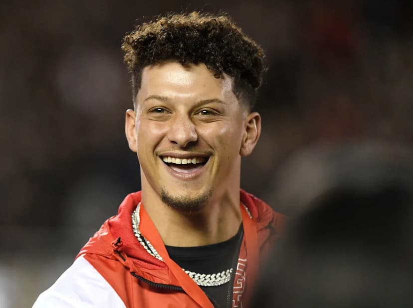 Mahomes' Training Camp Pass Goes Awry