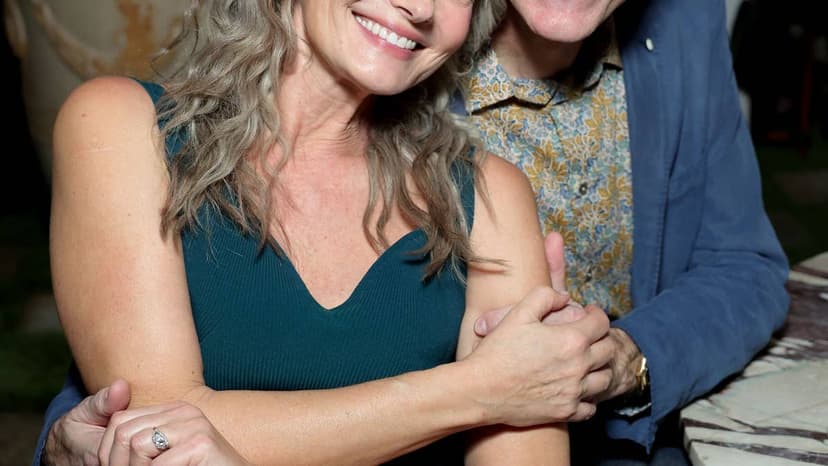 Paulina Porizkova Marries TV Writer Jeff Greenstein in Florence