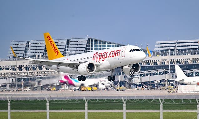 Pegasus Acquires Czech Airlines, Smartwings