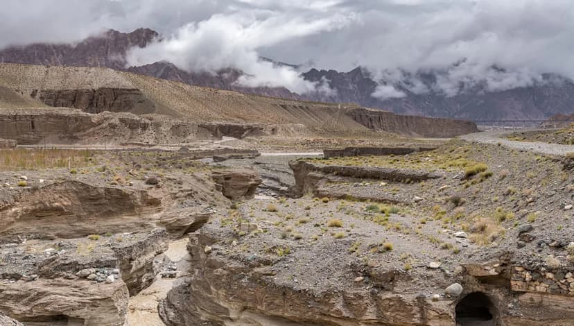 Permafrost Thaw Slumps Threaten Qinghai-Tibet Ecosystems