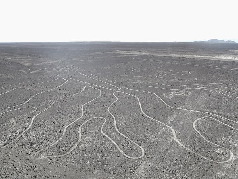 Tragedy in Peru: Plane Crash Kills 13 Near Nazca Lines