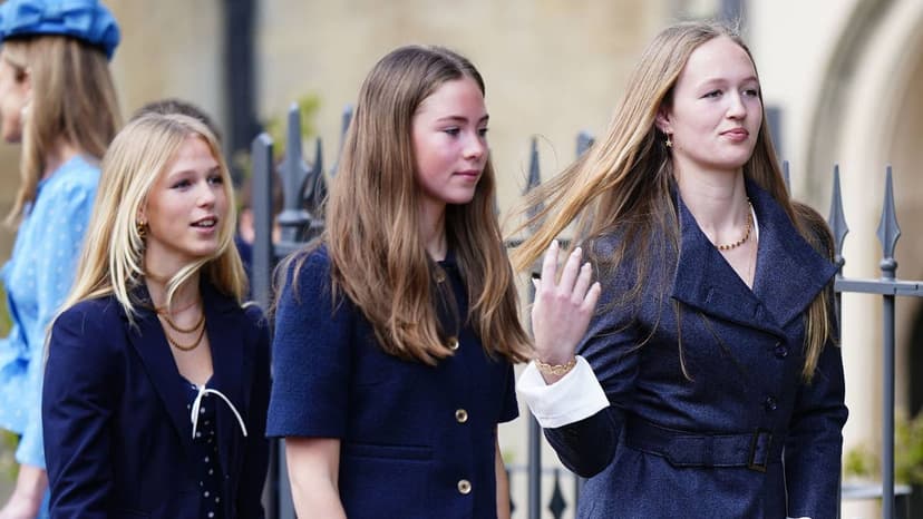 Phillips' daughters embrace future stepsister on Easter