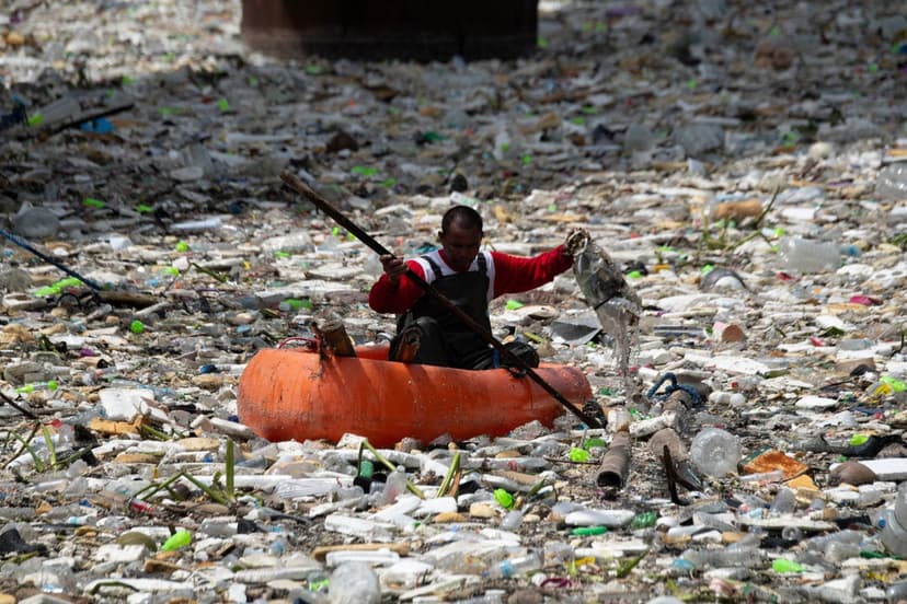 Philippine Charity Tackles Ocean Plastic Crisis