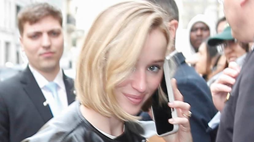 Phoebe Dynevor Stuns at Paris Fashion Week