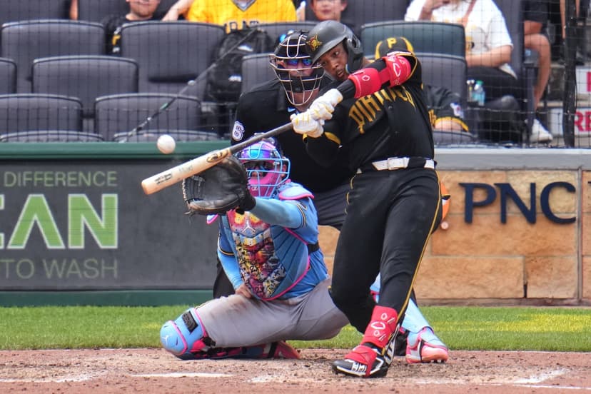 Valdez Grand Slam Powers Pirates Rally