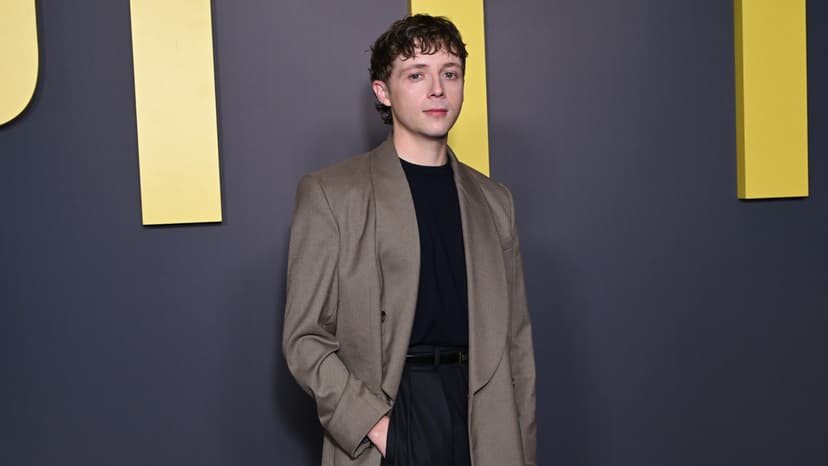 'The Pitt' Star on Character Growth and Awards Buzz