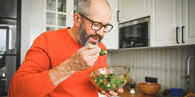 Cholesterol-Busting Diet Matches Meds' Effectiveness, Experts Say