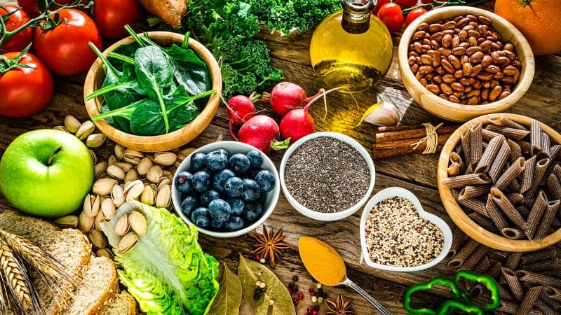 Late Diet Shift Fights Dementia Risk