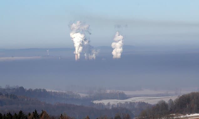 Poland's Anti-Smog Program Falters, Health & Security at Risk