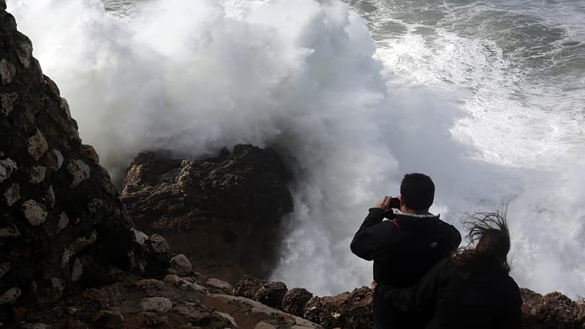 Portugal's Beaches Vanish: Climate Change Threatens 40% by 2100