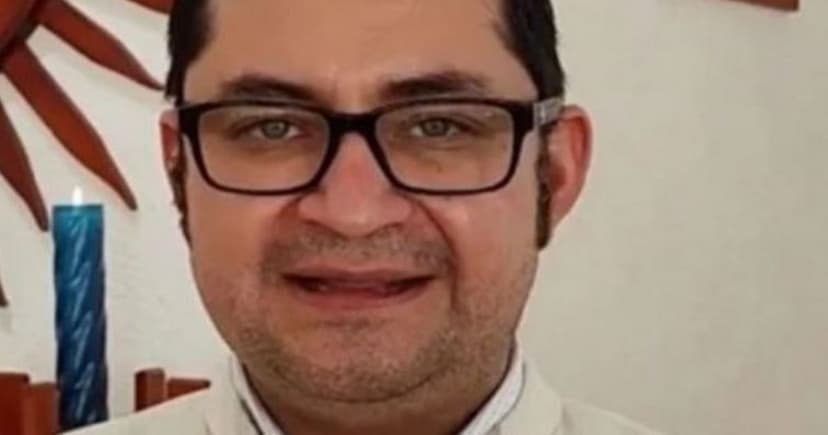 Priest's Body Discovered Bound in Tultepec Canal, Sparking Murder Investigation