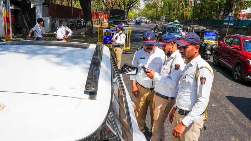 Pune Cops Swelter: 40°C Heat Tests Traffic Police Endurance