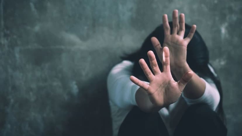 Chilli Powder Attack: Woman Abducted in Pune