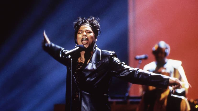 Queen Latifah Hosts AMAs Again After 30 Years