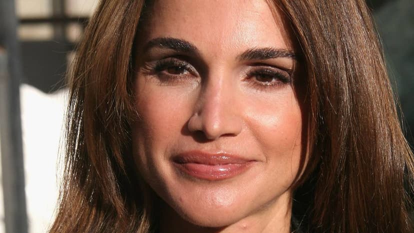 Queen Rania Dazzles in Sparkly Suit