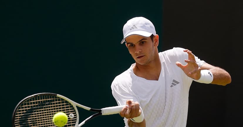 Teen Jodar Stuns on Wimbledon Grass Debut