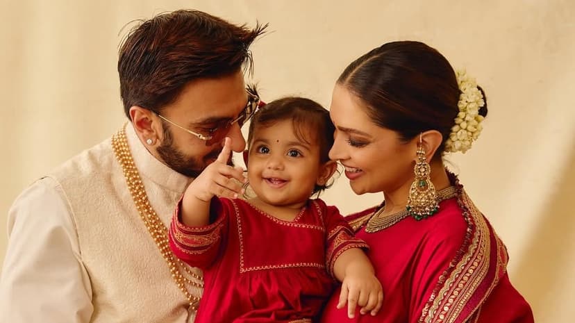 Dua's First Show: Ranveer & Deepika at NMACC