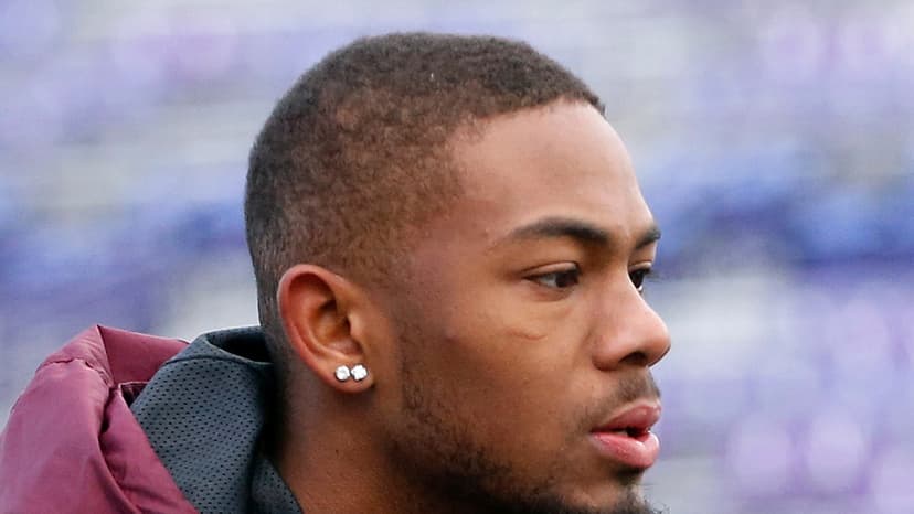 NFL Star Bateman Smashes Car Windows with Baby Inside