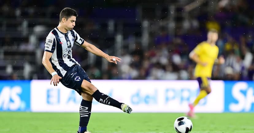 Rayados Eye Argentine Defender Álvarez