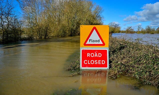 UK Home Claims Hit Record £4.6 Billion Amidst Weather Woes