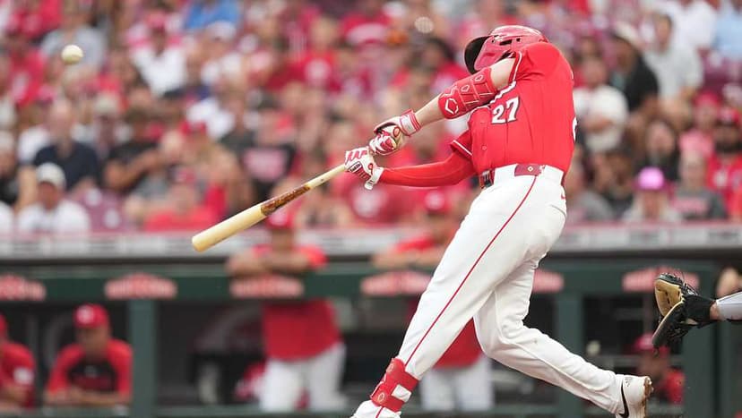 Reds Explode for 4 Homers in 4th, Crush Phillies