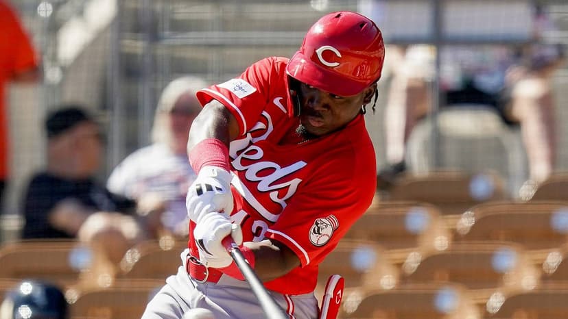 Reds Promote Prospect Rodriguez Amidst Quiet Trade Deadline
