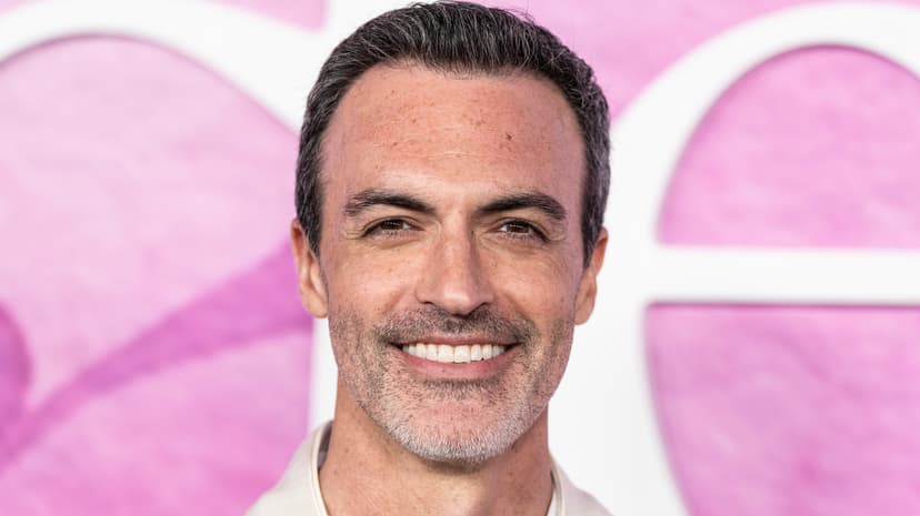 Reid Scott: Superman's Dad & Batman's Ally