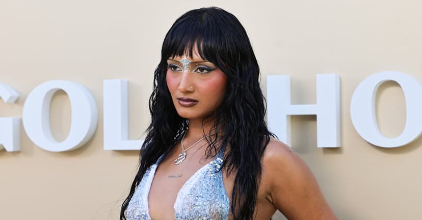 Rhea Signs With Republic/HYBE, Sister Lara Tops Charts