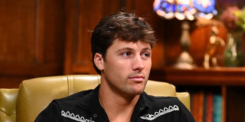 Rob Reacts to Being Called 'So Hot' and Season's Heartthrob