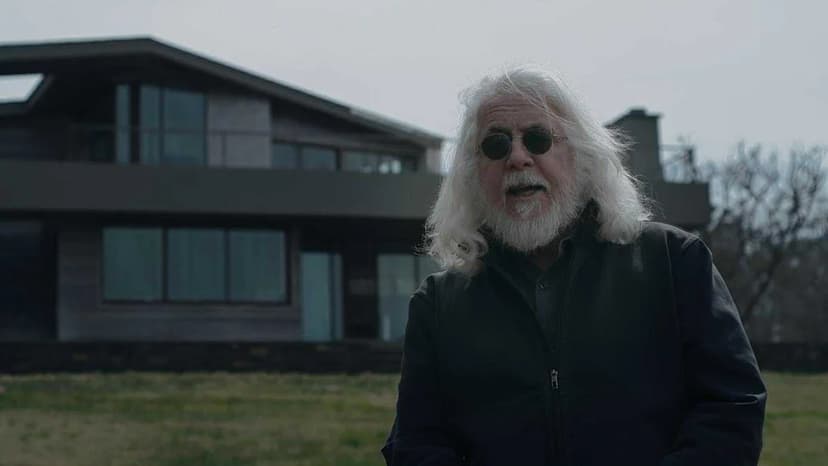 Filmmaker's Unlikely Bond with Oscar Legend