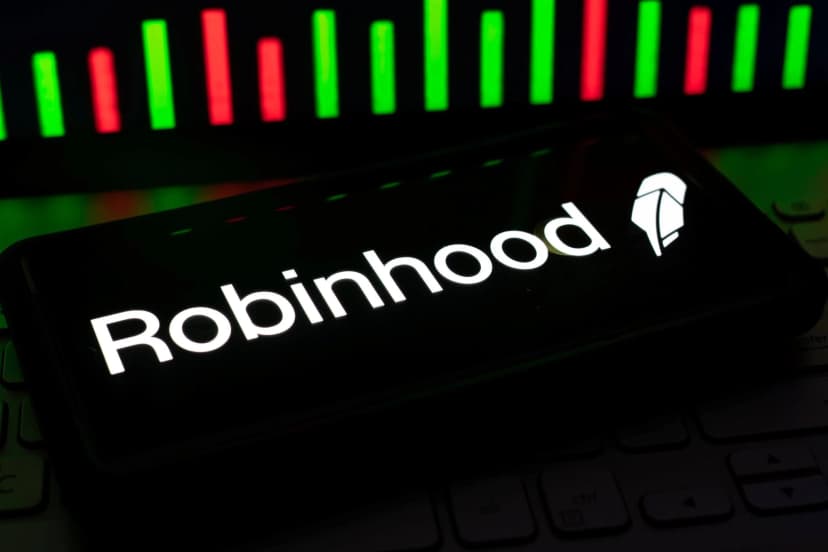 Robinhood Cuts Jobs Amidst Stock Surge