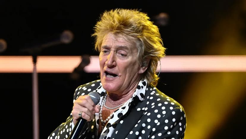 Rod Stewart slammed for World Cup trip after gig cancellation