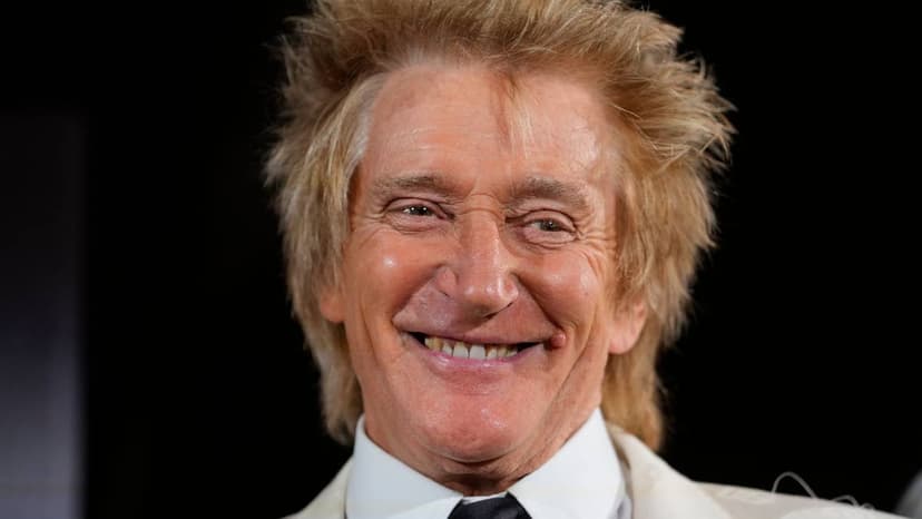 Rod Stewart Rocks Hamptons After Health Scare