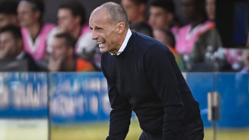 Roma fires back at Napoli boss over referee claims