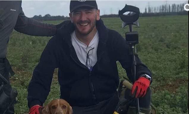 Metal Detectorist's Roman Brooch Hoax Exposed