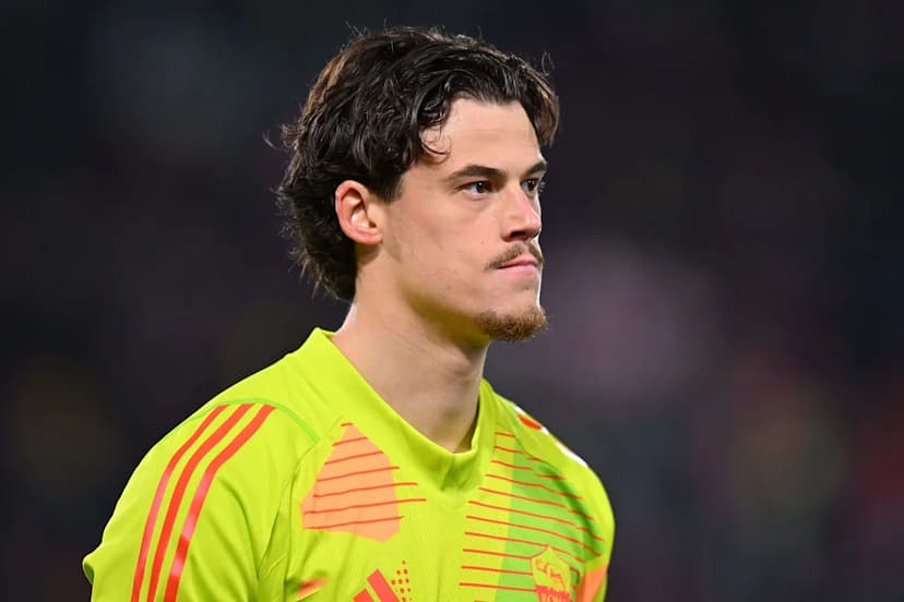Svilar Rejects Juventus Rumors, Focuses on Roma